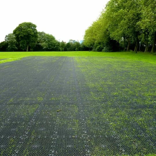 Duramat UK - DuraPARK Heavy-Duty Grass Protection Parking Mats (Black)