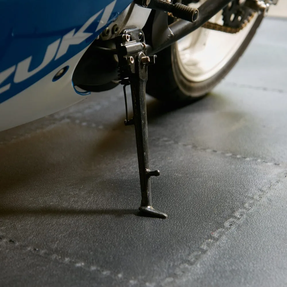 DuraTile™ PVC Garage Floor Tiles 50cm Black | Duramat UK