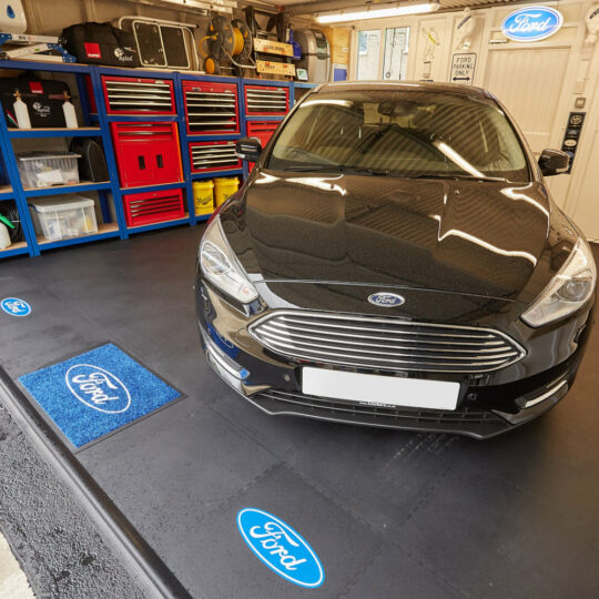 DuraTile™ PVC Garage Floor Tiles 50cm Black | Duramat UK