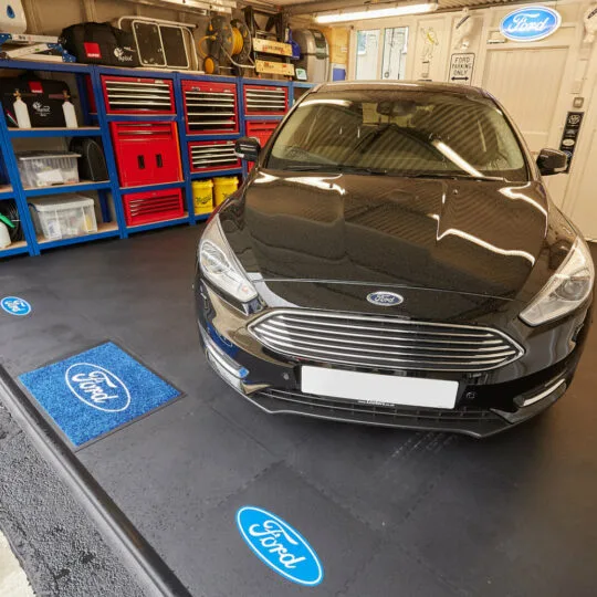 DuraTile™ PVC Garage Floor Tiles 50cm Black | Duramat UK