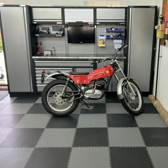 DuraTile™ PVC Garage Floor Tiles 50cm | Duramat UK