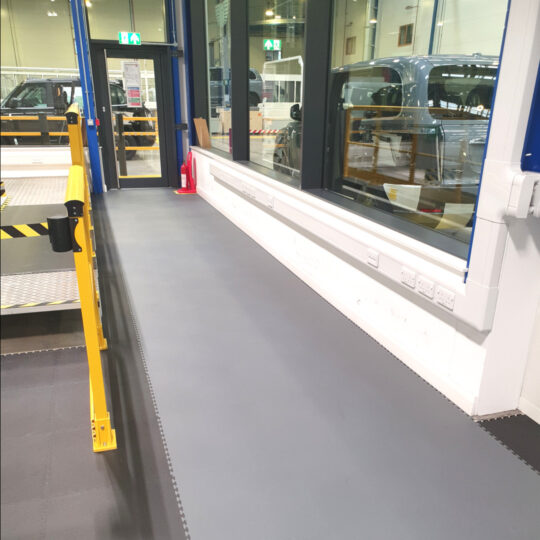 The London Electric Vehicle Company - Duramat UK Garage Flooring