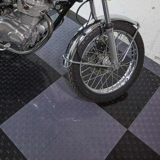 Gridlock Garage Floor Tiles 30cm (Black/Grey) | Duramat UK